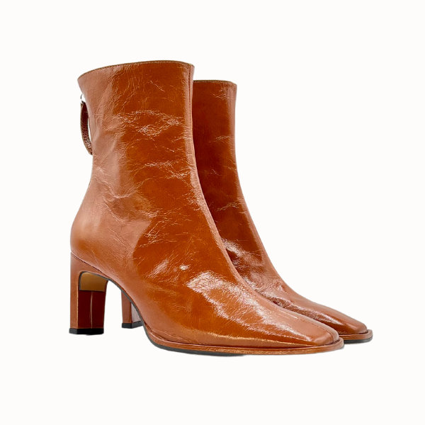 Stivaletto in naplack con tacco a stecca 7 cm e forma quadrata