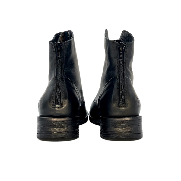 Stivaletto allacciato Felmini in pelle