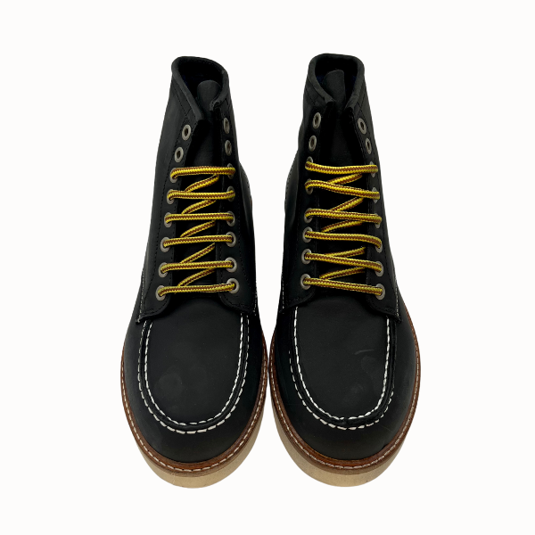 Worker boots allacciato