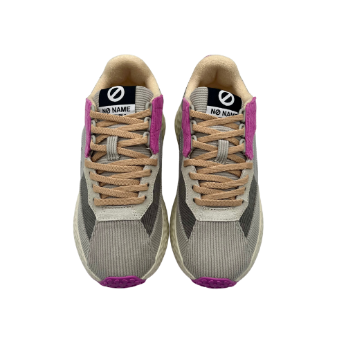 No Name Carter Runner