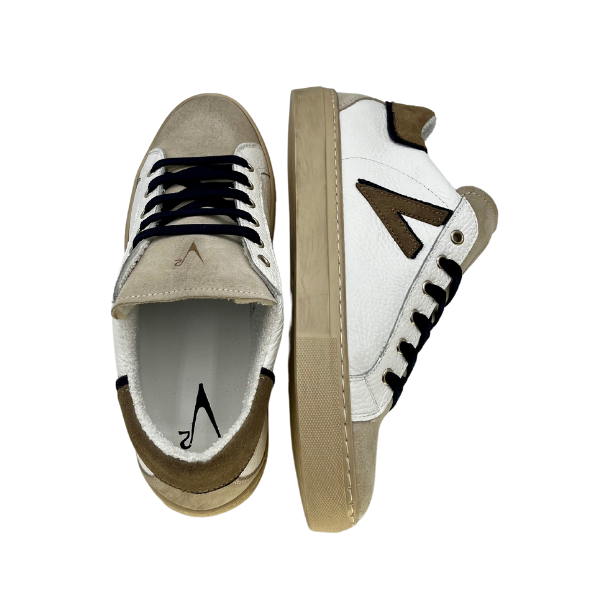 Sneakers V2 Brand