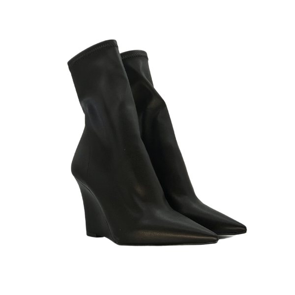 Stivaletto elasticizzato con zeppa