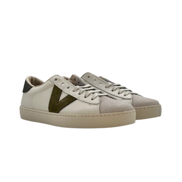 Sneaker in morbida pelle bianca con logo Kaki