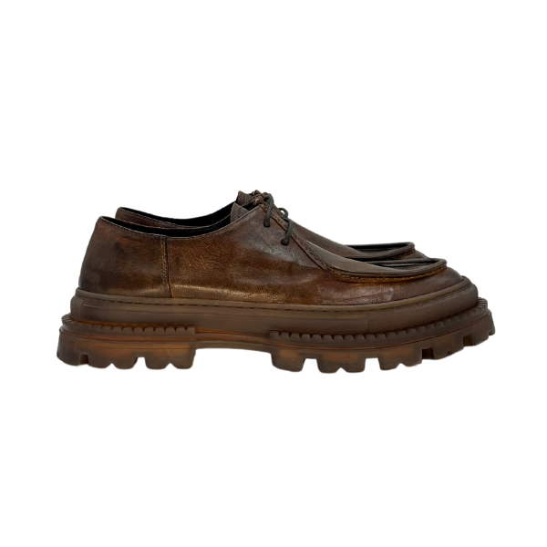 Scarpa allacciata Pawelks