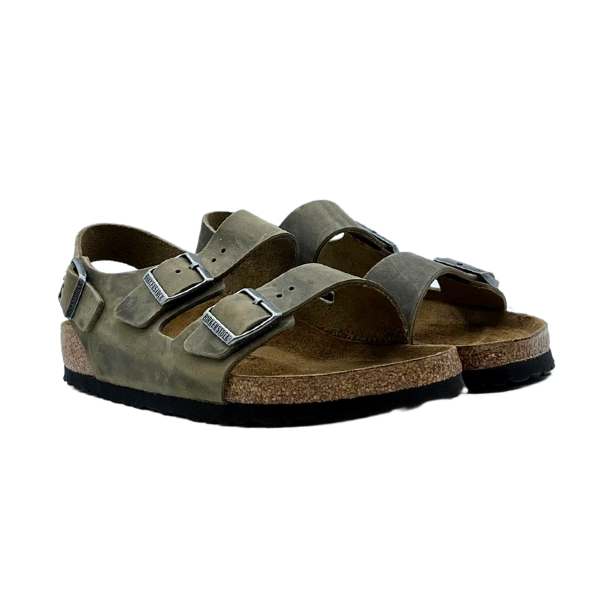 Sandalo Birkenstock in pelle oliata e cinturino