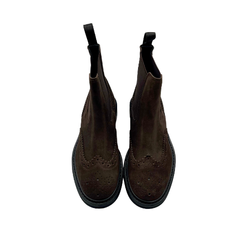 Chelsea boots