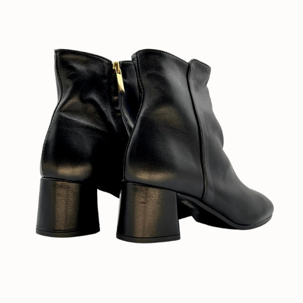 Stivaletto in nappa nera tacco 50