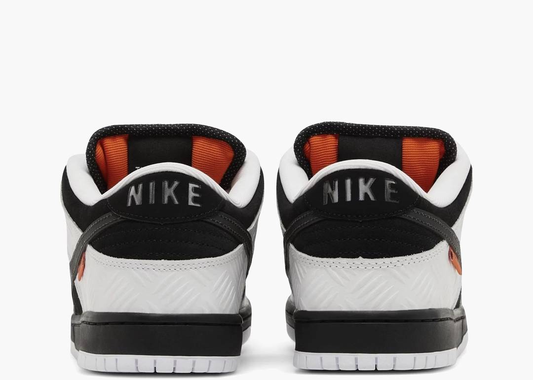 Nike SB Dunk Low TIGHTBOOTH