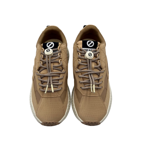 No Name Carter Runner
