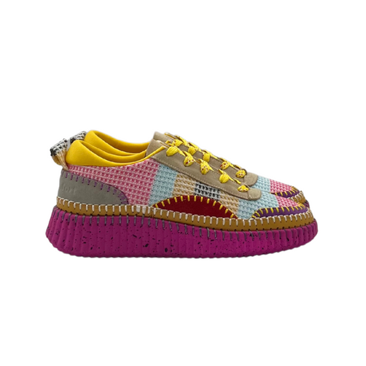 Sneaker intrecciata