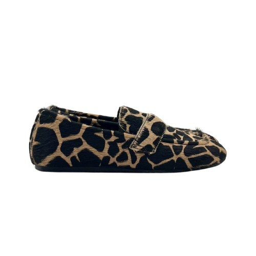 Mocassino con forma a piede