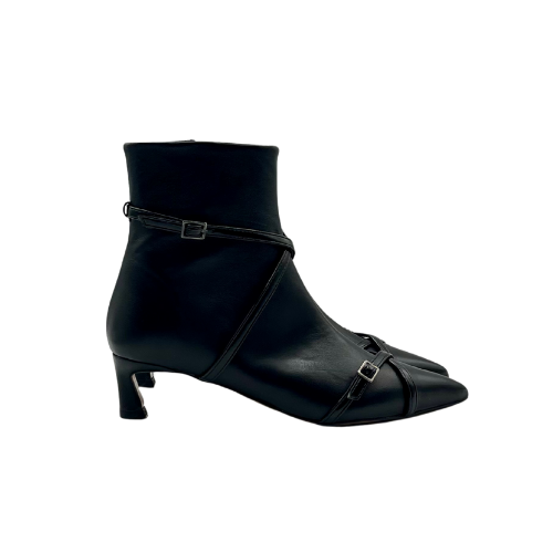 Ankle boot con cinturini incrociati
