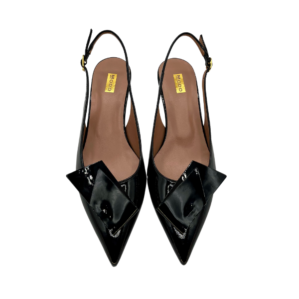 Slingback in vernice con risvolto