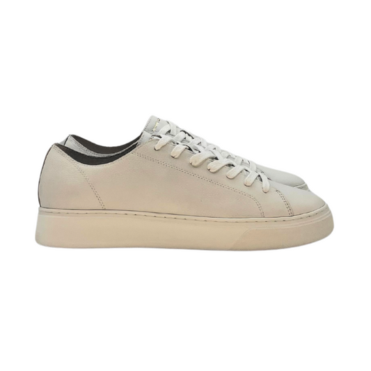 Sneaker Crime London total white