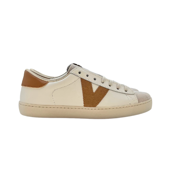 Sneaker in pelle con logo V