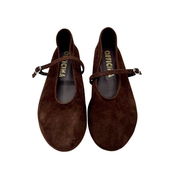 Ballerina forma a piede