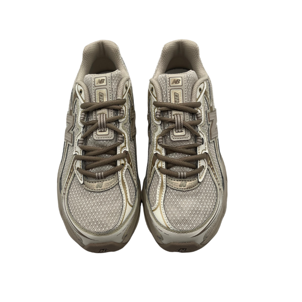 New Balance 740 9HK