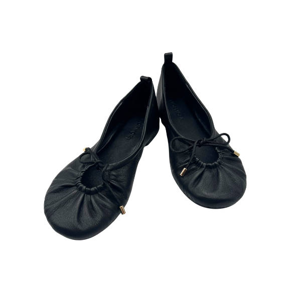 Ballerina con forma a piede