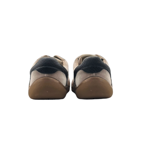 Sneaker con suola wave