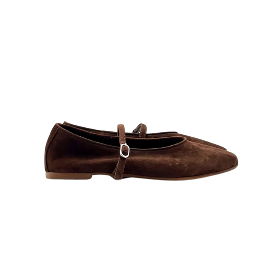 Ballerina forma a piede